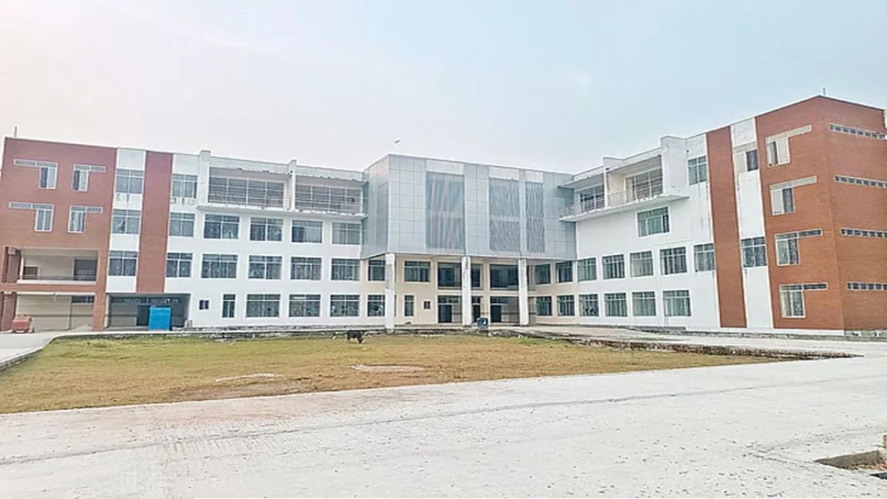 বরিশালের ২০০ শয্যার শিশু হাসপাতাল চালুর ঘোষণা ৯ বছরেও বাস্তবায়িত হয়নি